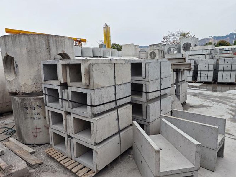 保温线条在建筑装饰中扮演着怎样的角色？它们究竟采用了哪些材质呢？今天，我们就来深入探讨一下。